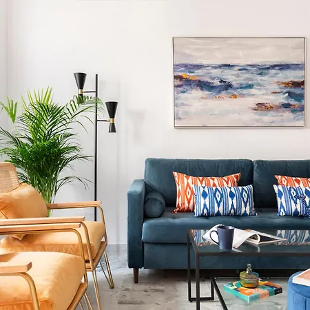 Monkeys Muro De Navarros Deluxe Seville